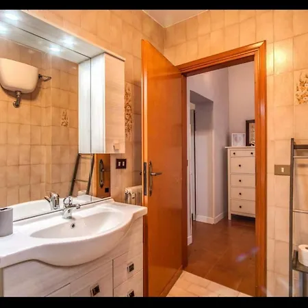 Ponte Milvio Lovely شقة