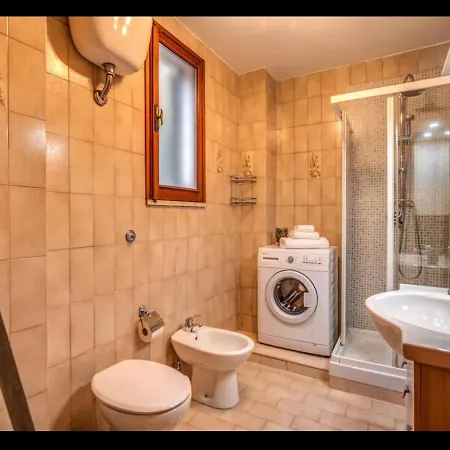 Ponte Milvio Lovely * روما